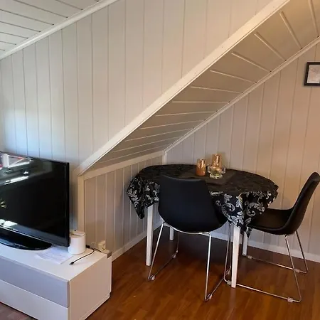 Sentrumsnaert Ved Bugarden Appartement